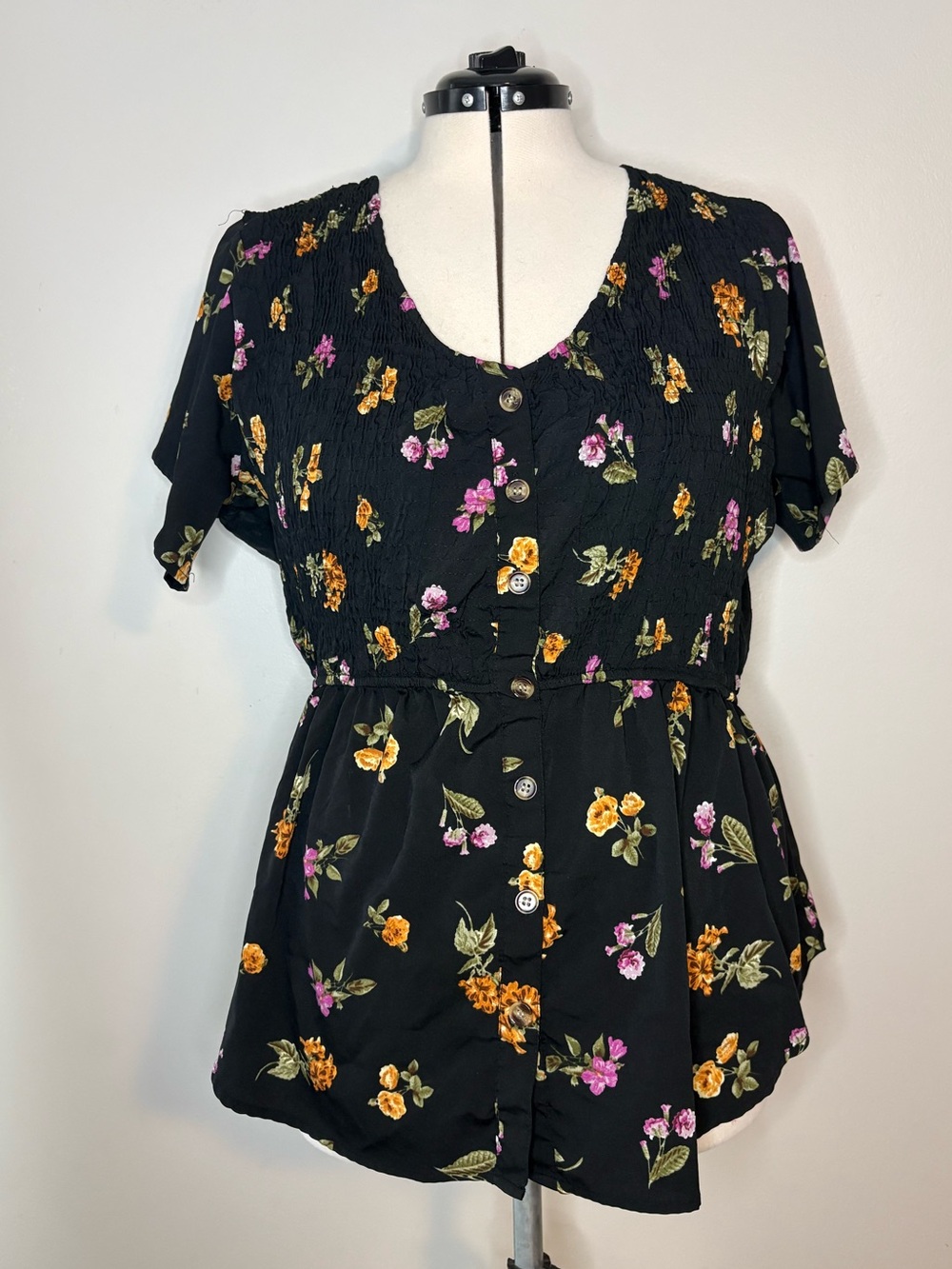 Floral Button-Front Black Peplum Blouse